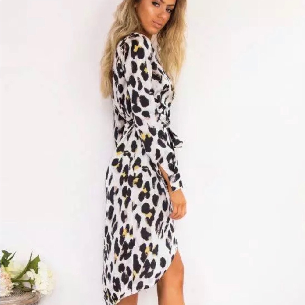 Leopard Print, Faux -Wrap Dress - Picture 3 of 4